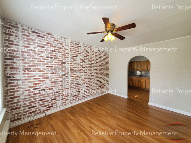 Building Photo - 1499 Mound Ave
