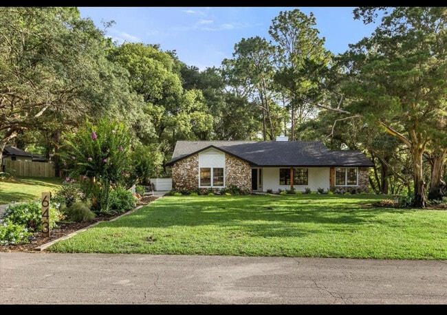 Building Photo - 643 Princewood Dr