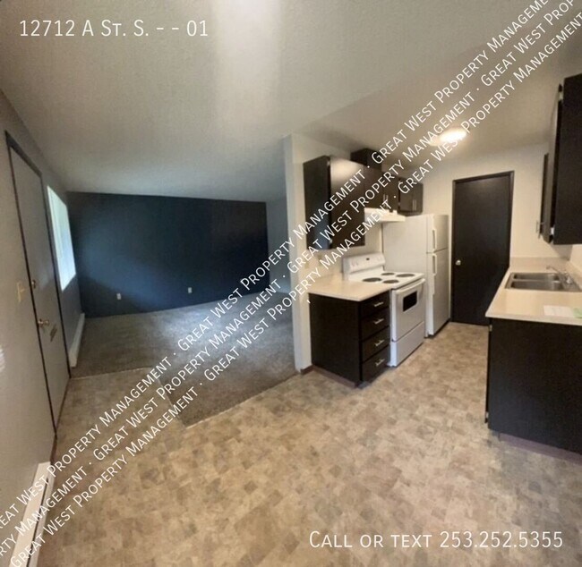 Foto del edificio - 12712 A St S