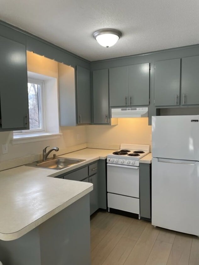 Foto principal - 492 East St