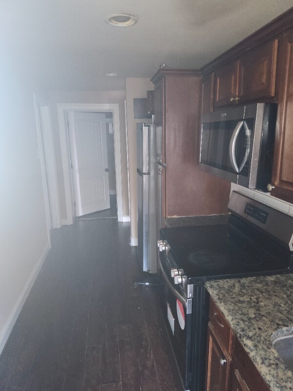 Foto del edificio - 1017 E Wells Ave