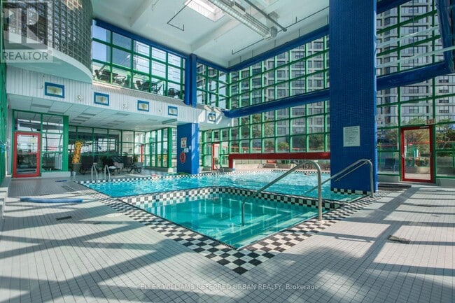 Building Photo - 77 Harbour Square