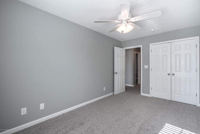 Bedroom 1 - 1003-2 E Breckinridge St