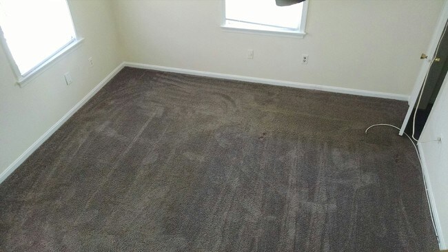 Building Photo - 2006 37th St SE