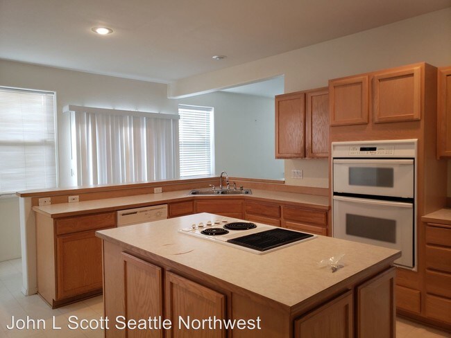 Building Photo - 4 br, 3 bath House - 1203 S 35th St