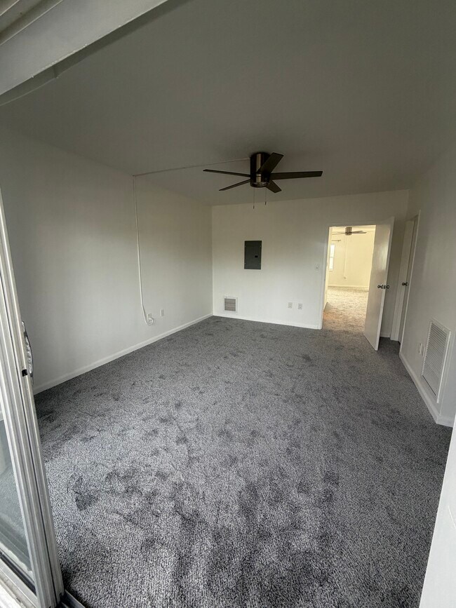 Foto del edificio - 7321 Central Ave