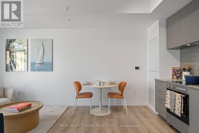 Photo du bâtiment - 101 Roehampton Ave