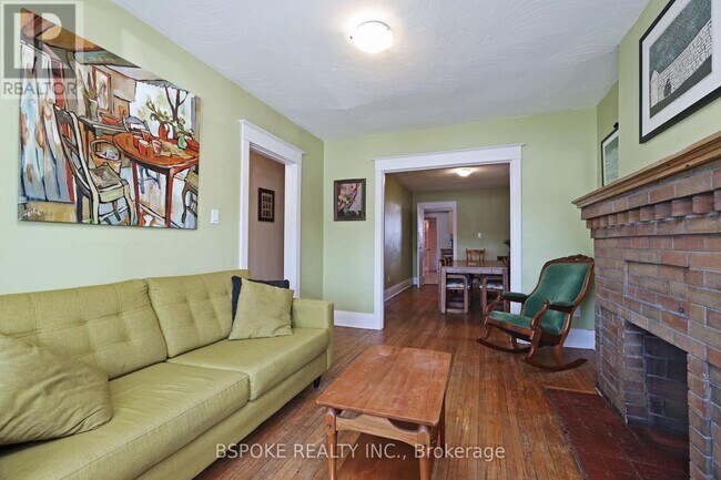 Photo du bâtiment - 139 Greenwood Ave