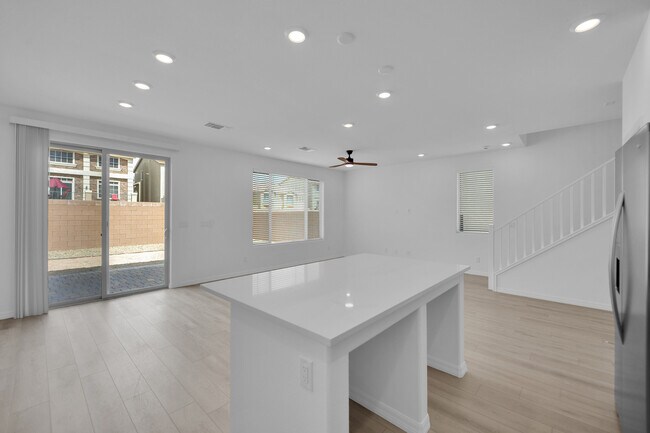 Foto del edificio - 5916 Obsidian Sky Ave