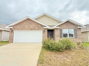 Building Photo - 5801 Guinevere Ln