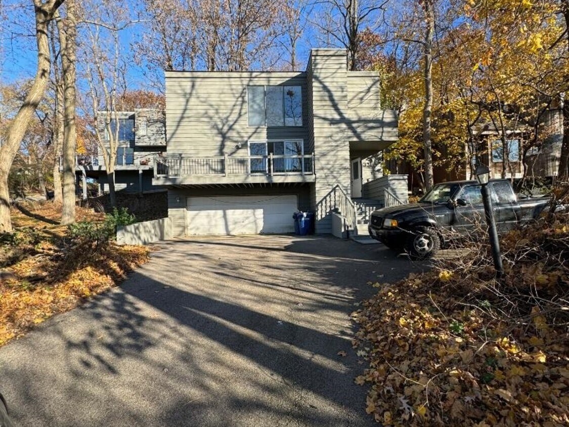 331 N St, Geneva, IL 60134 House Rental in Geneva, IL