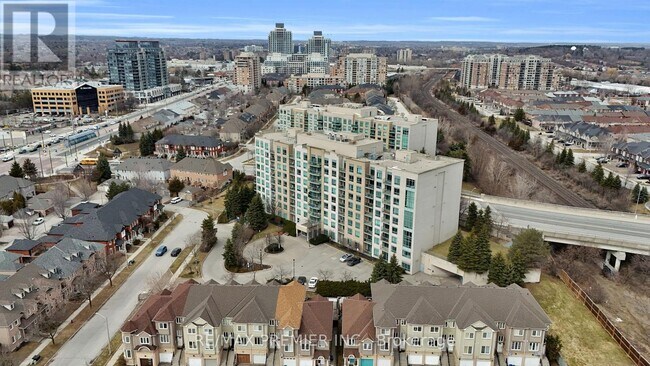 Building Photo - 51 Baffin Ct