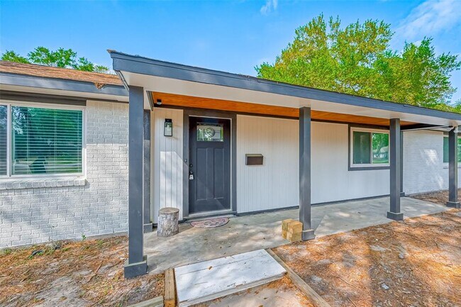 Building Photo - 9942 Briarwild Ln