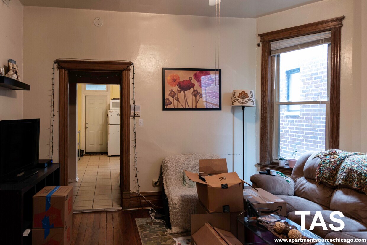 Primary Photo - 1107 W Wrightwood Ave