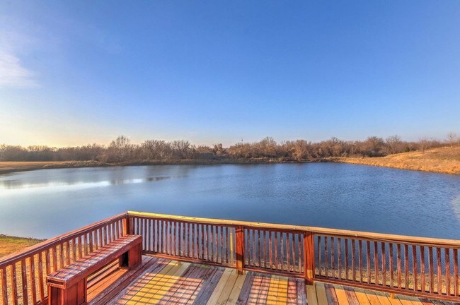 Building Photo - OVERLOOKS POND IN OWASSO