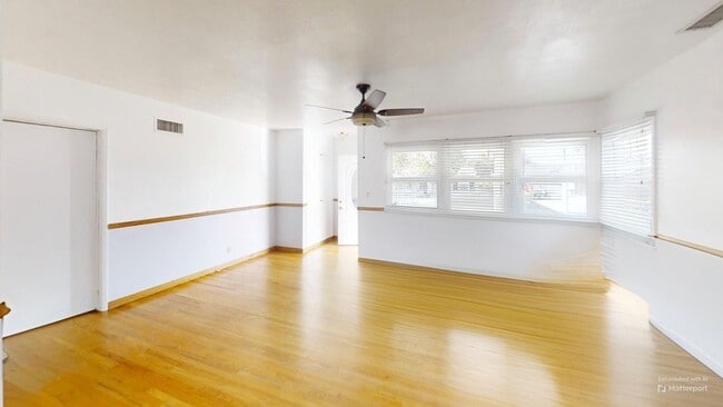 Foto del edificio - Spacious 4-Bedroom, 2-Bath Home in Desirable La Habra Location