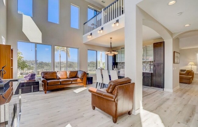 Foto del edificio - 3646 Torrey Vw Ct