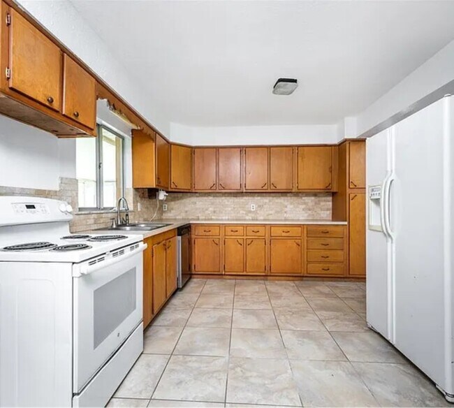 Building Photo - 29171 Orva Dr