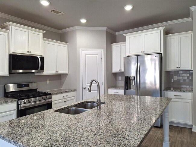 Foto del edificio - 2718 Morgan Creek Dr