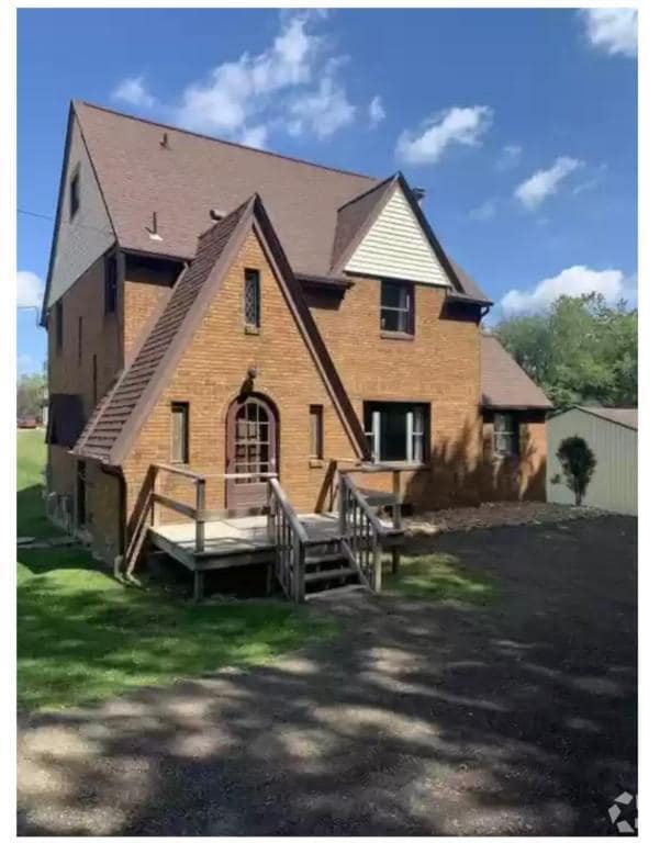 Building Photo - 2823 Cleveland Rd