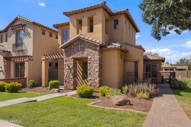 Foto del edificio - 785 W Village Pkwy