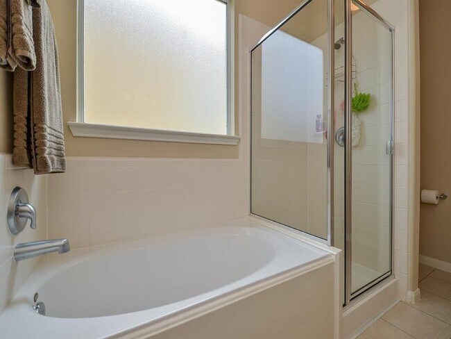 Foto del edificio - 4119 Barossa Valley Ln