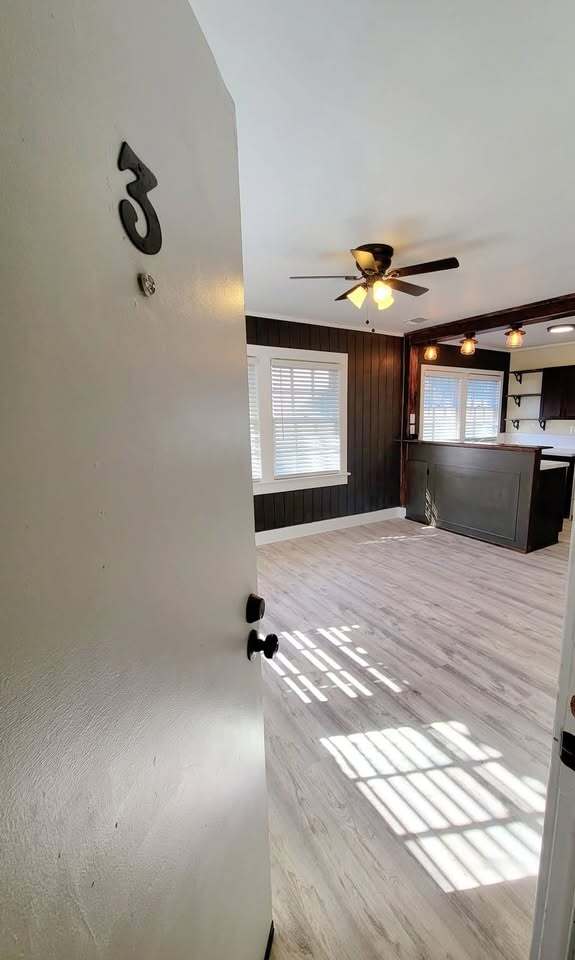 Foto del edificio - 133 E 4th St