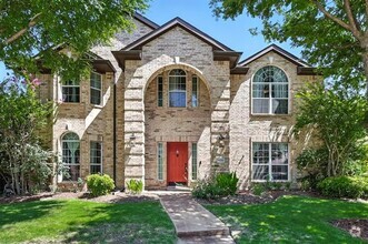 Building Photo - 1420 Tudor Dr