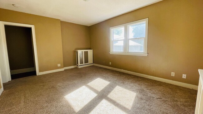 Foto del edificio - Hamlin-312 8th Ave SE