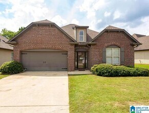 Building Photo - 2084 Shamrock Ln