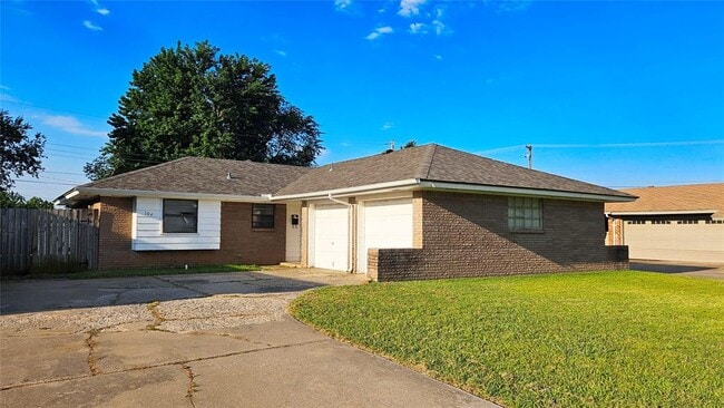 Building Photo - 104 Olympic Dr