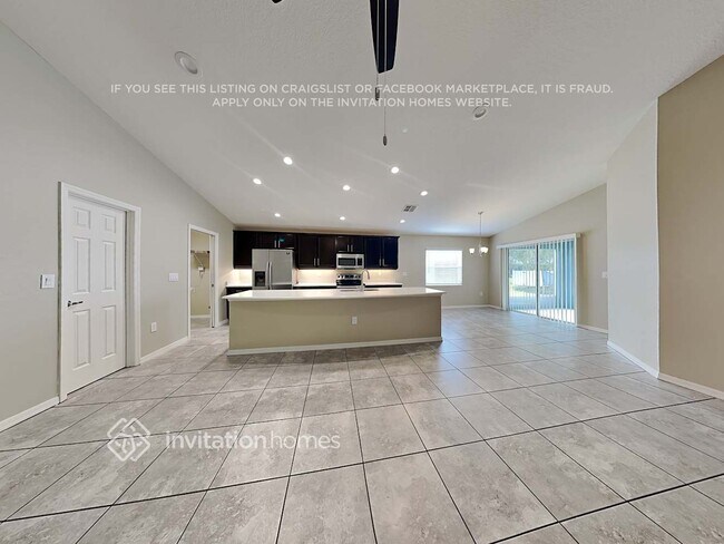 Foto del edificio - 1028 Rivershore Ave