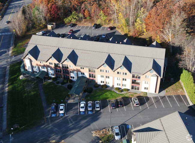 Aerial Photo - Carlton Place Apartments