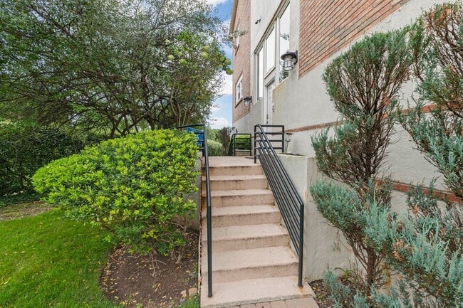 Photo - 6 Grand Cove Way Unit 6 Townhome