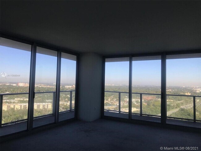 Building Photo - 16385 Biscayne Blvd