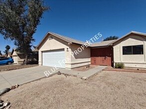Building Photo - 9073 N Tiger Eye Way