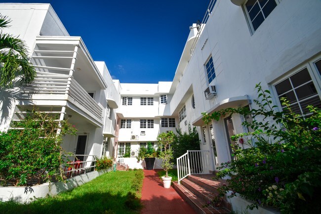 Flamingo Apartments Miami Beach Fl Building Photo Flamingo Apartments
