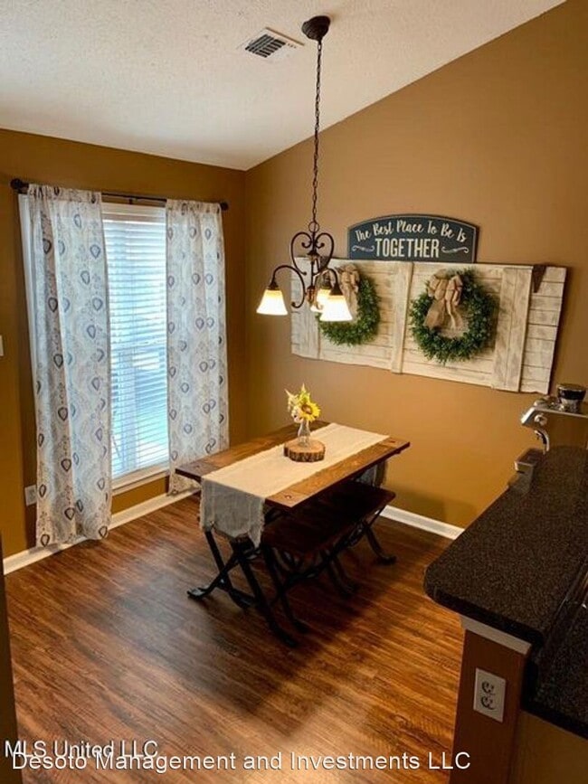 Building Photo - 3 br, 2 bath House - 5693 Kaitlyn Drive