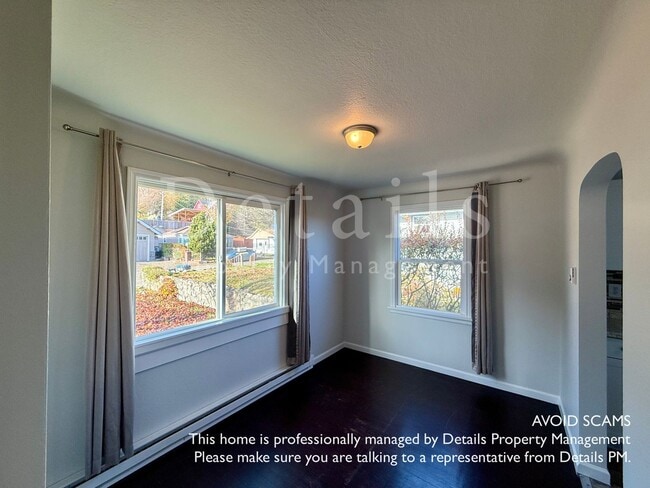 Photo - 5 Bedroom 2 Story With Basement! House