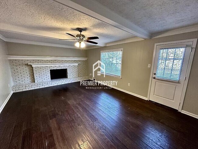 Foto del edificio - 7008 Corsica Dr