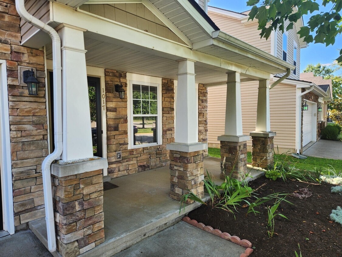 Primary Photo - 1017 Applecross Dr