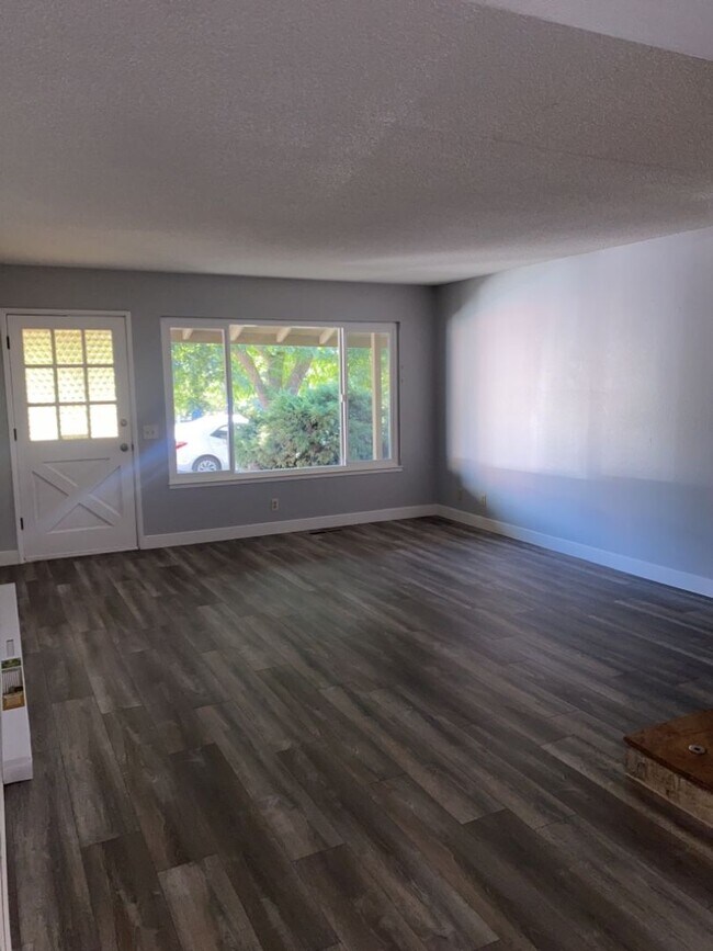 Foto del edificio - 1509-1511 Anderson Rd