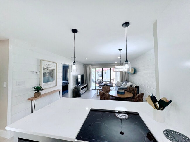 Foto del edificio - 2050 Oleander Blvd