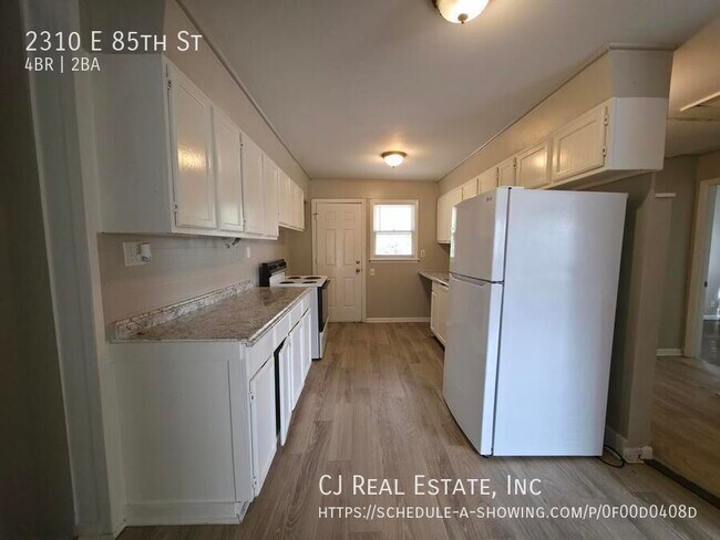 Foto del edificio - 2310 E 85th St