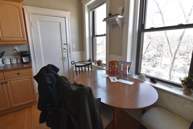 Foto del edificio - 10 Greenway Ct