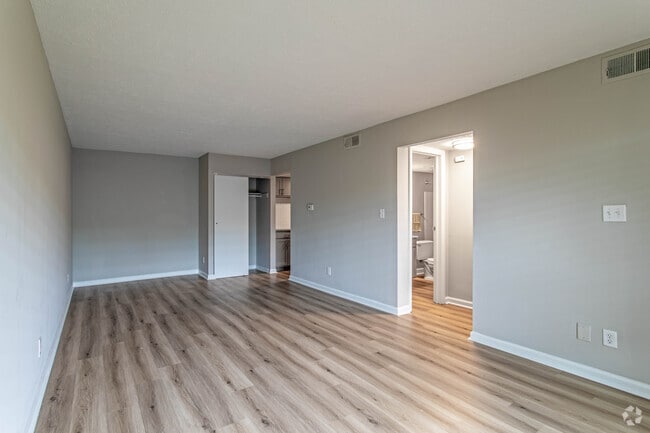 El Manchester - 1 habitación, 1 baño - 620 pies cuadrados - The Arbors of Kenilworth Court