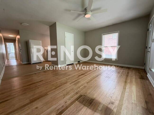 Foto del edificio - 1144 Polk Blvd