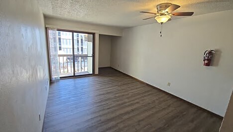 Building Photo - 522 S Clinton St