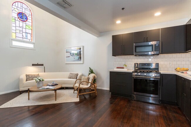 Foto del edificio - 900 N Hoover St