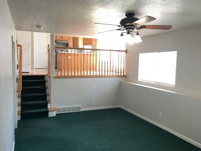 Foto del edificio - 3 Bedroom Taylorsville Home